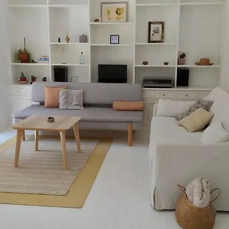 아파트 Luminoso En El Centro De *